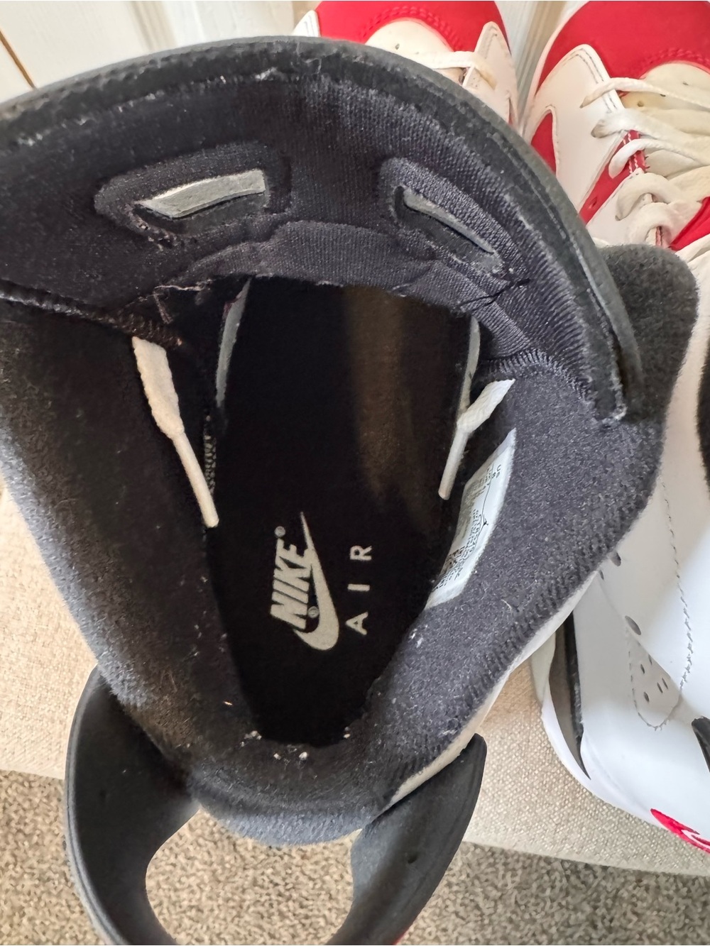 Nike Men’s Jordans Red, White & Black 6 Retro High-Top Carmine Sneakers Size 8 - Picture 13 of 15